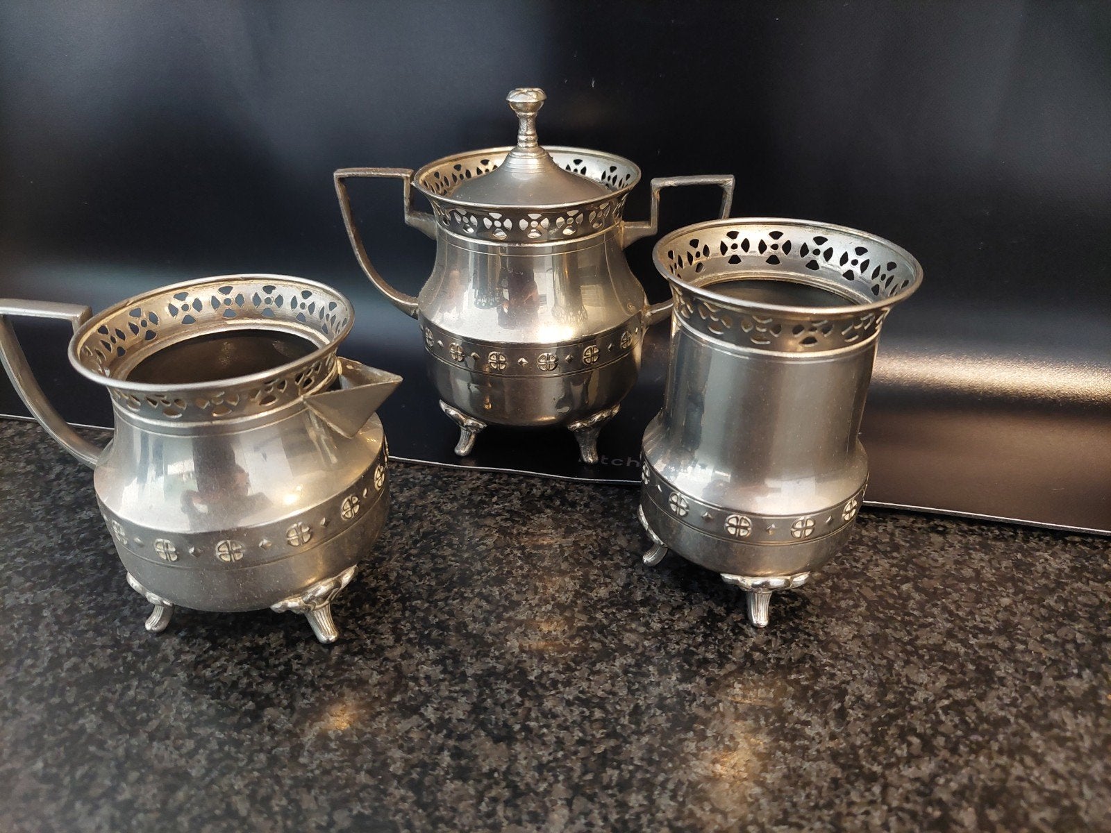 Vintage tinnen theeservies - 3-delig met gebruikerssporen, Ophalen of Verzenden
