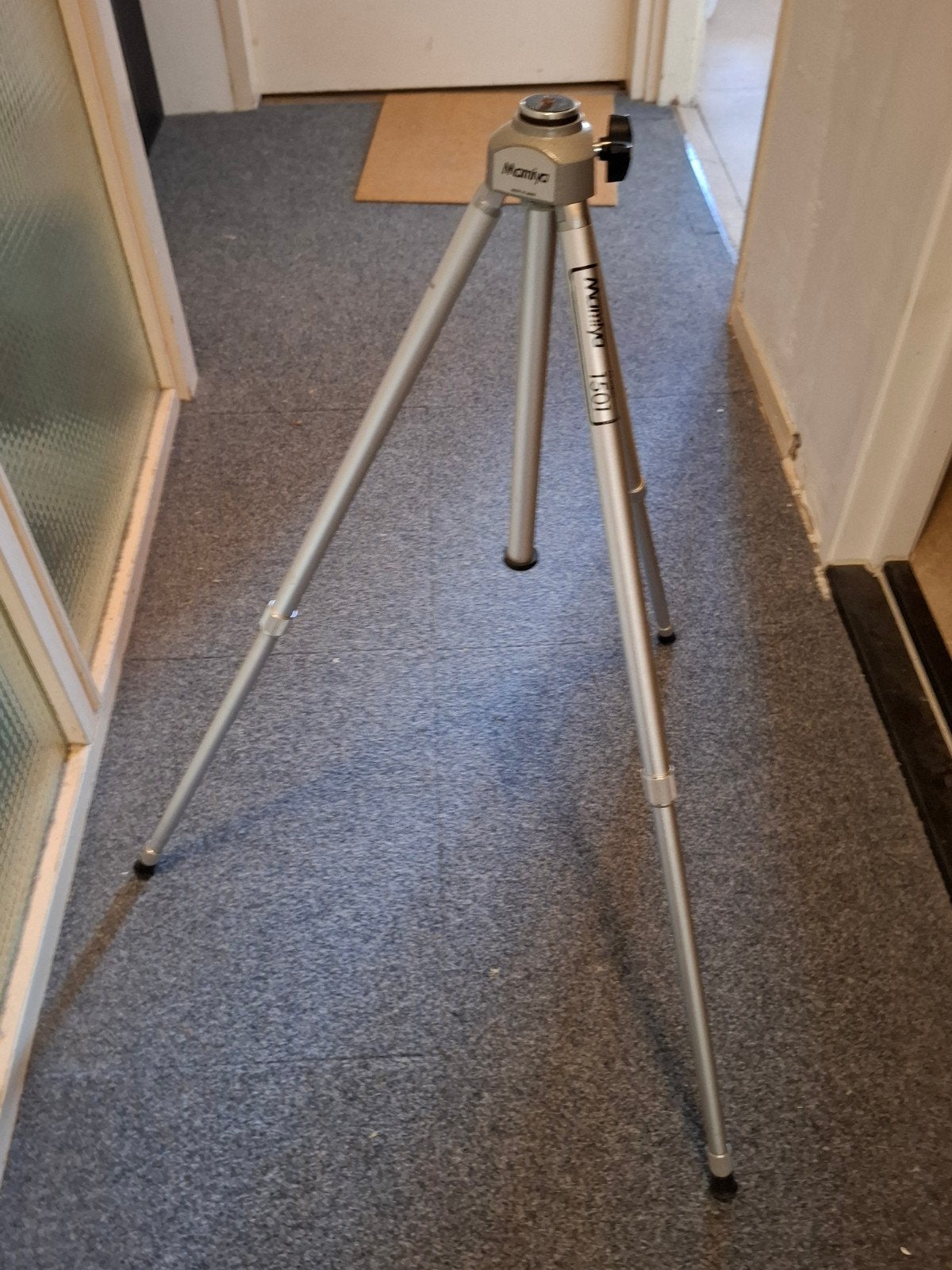mamiya 1501 statief., Ophalen of Verzenden, Gebruikt, 125 cm of minder, Driepoot
