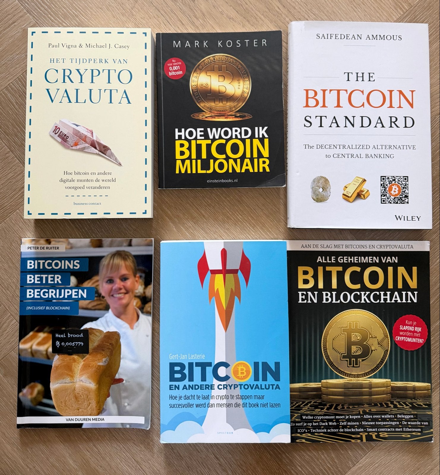 6 boeken over Bitcoin en Cryptovaluta, Ophalen of Verzenden, Gelezen