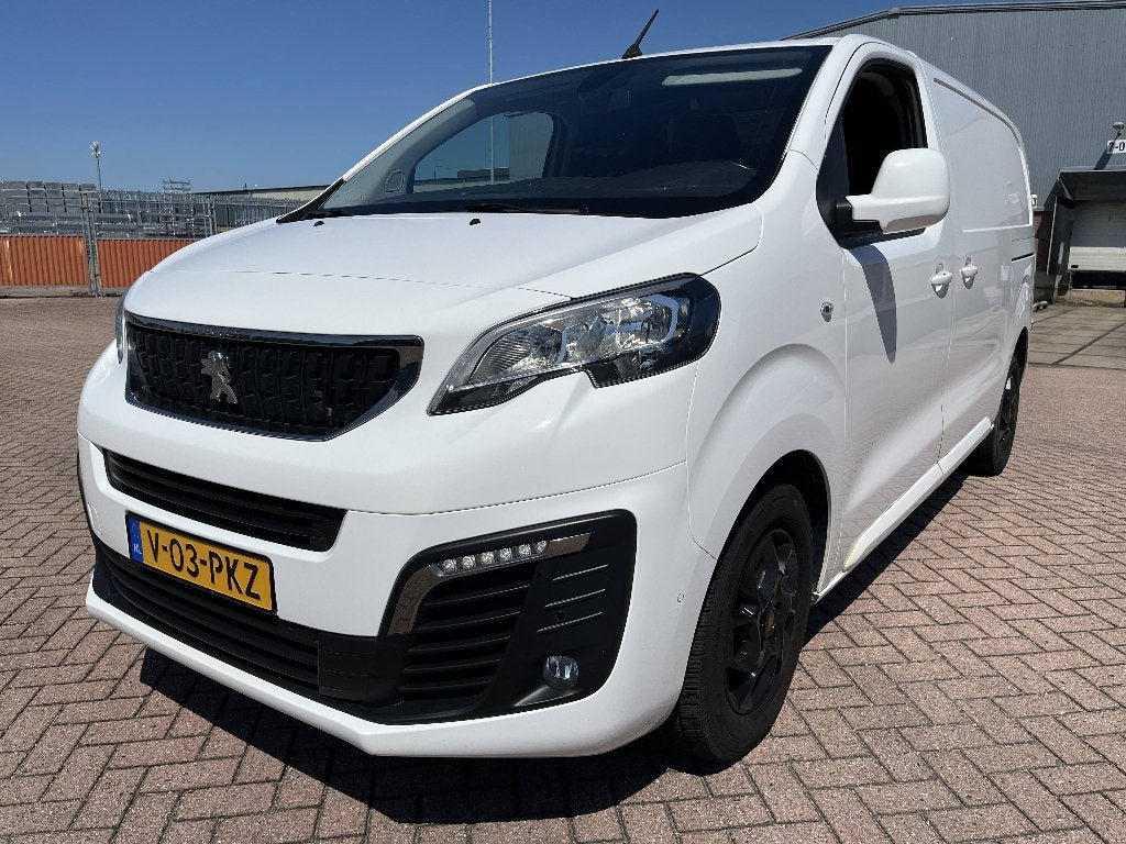 Peugeot Expert 2.0 Blue hdi 122pk L2 Premium 3 pers. BJ 2021, Auto's, Voorwielaandrijving, 4 cilinders, Leder en Stof, Particulier