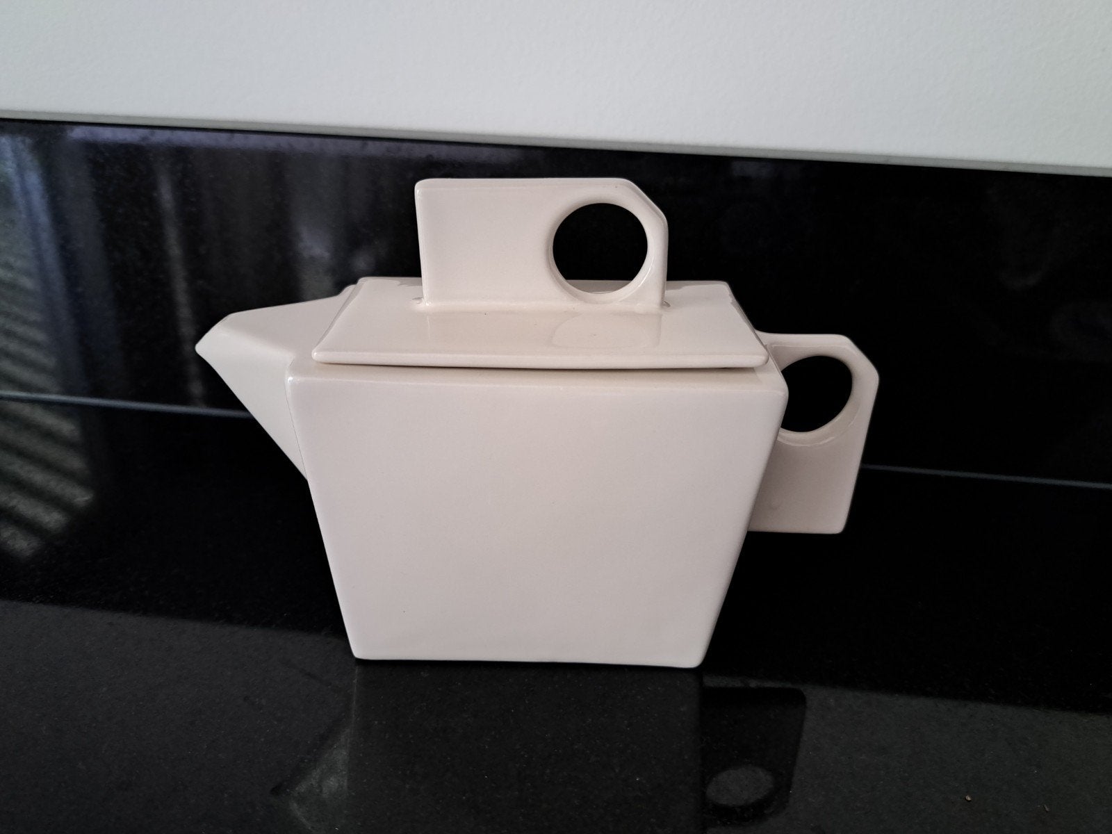 Vintage Royal Boch 'Zeosen' melkkannetje  Marc Pairon design, Ophalen of Verzenden