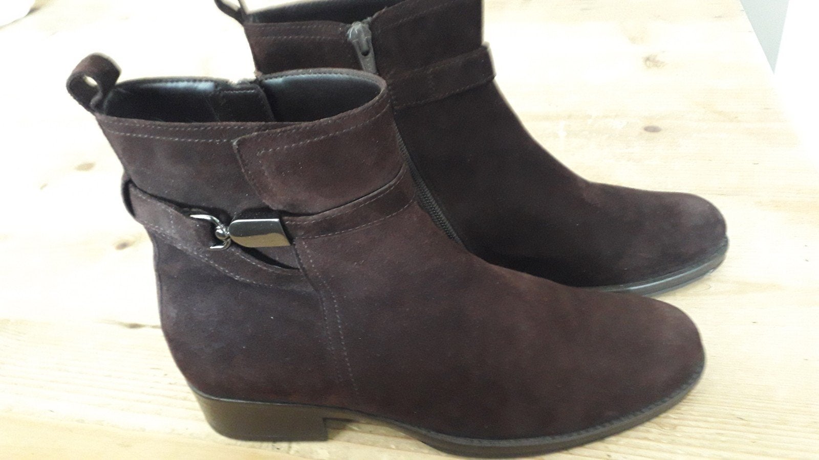 Gabor leren chocolade bruine enkellaarsjes in nubuck maat 39, Kleding | Dames, Schoenen, Verzenden, Zo goed als nieuw, Bruin