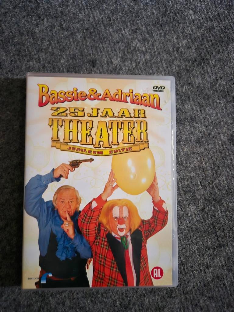 Bassie en Adriaan 25 Jaar Theater Jubileum Editie DVD, Alle leeftijden, Ophalen of Verzenden, Zo goed als nieuw