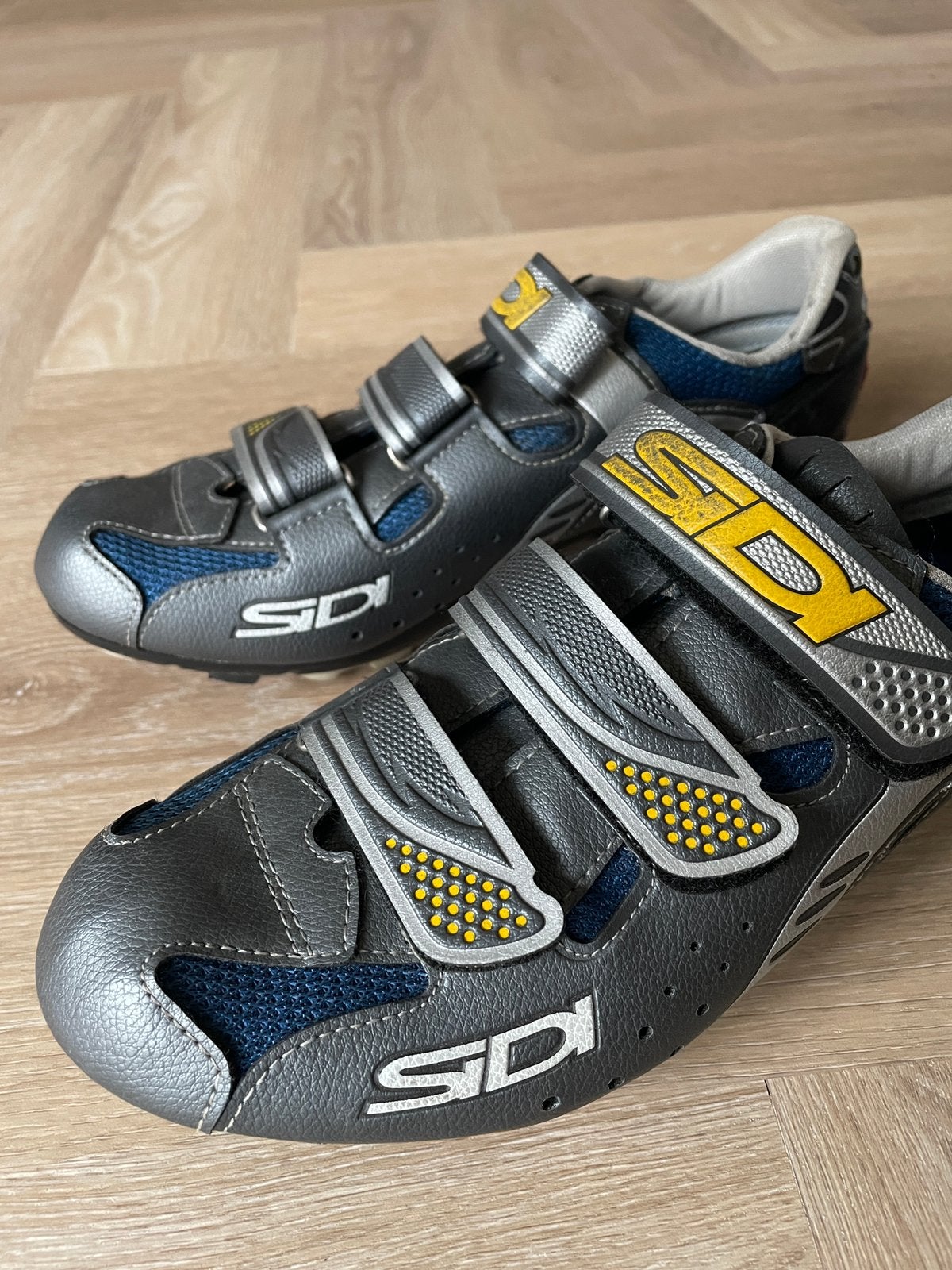 Sidi Wielrenschoenen, maat 42 (vallen als maat 41), Ophalen, Gebruikt, Schoenen