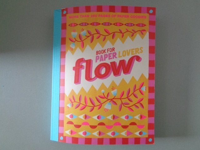 flow - book for paperlovers - more than 250 pages of paper, Ophalen of Verzenden, Zo goed als nieuw, Damesbladen