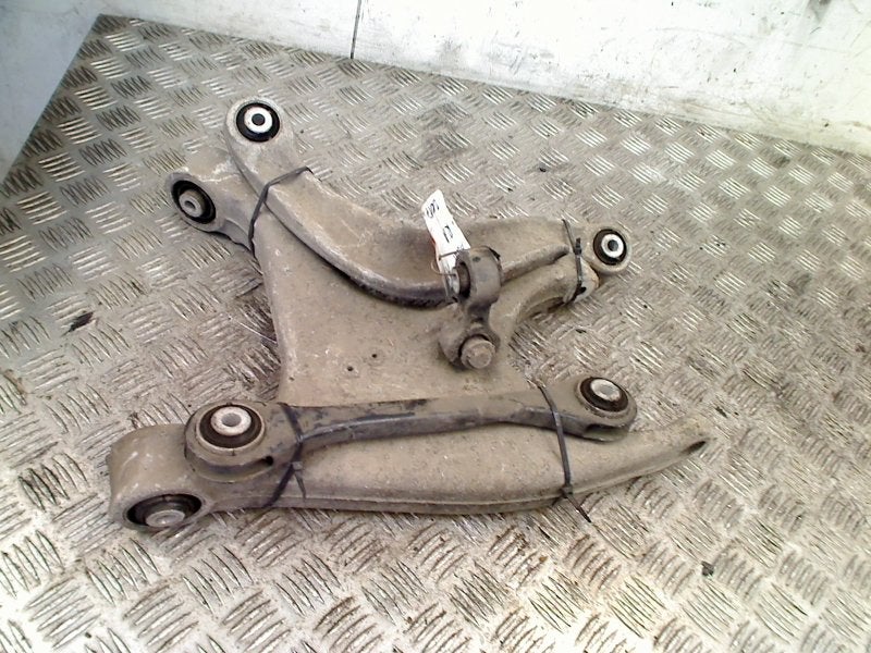 Draagarm Rechts Achter SET Audi A4 (B8) (2011-11/2015-12), Gebruikt, Auto-Union-Straße  1, Ingolstadt 85057, , Duitsland, Info@audi.de