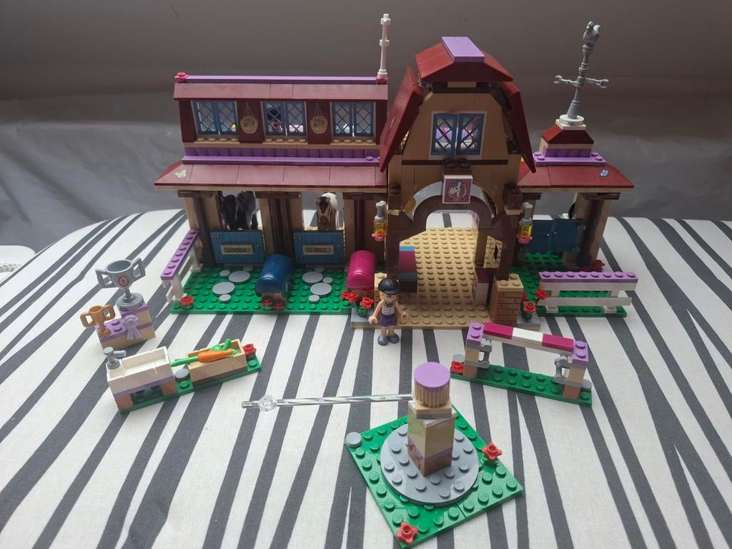 Lego Friends 41126 Heartlake Paardrijclub, Kinderen en Baby's, Speelgoed | Duplo en Lego, Compleet, Gebruikt, Lego, Friends