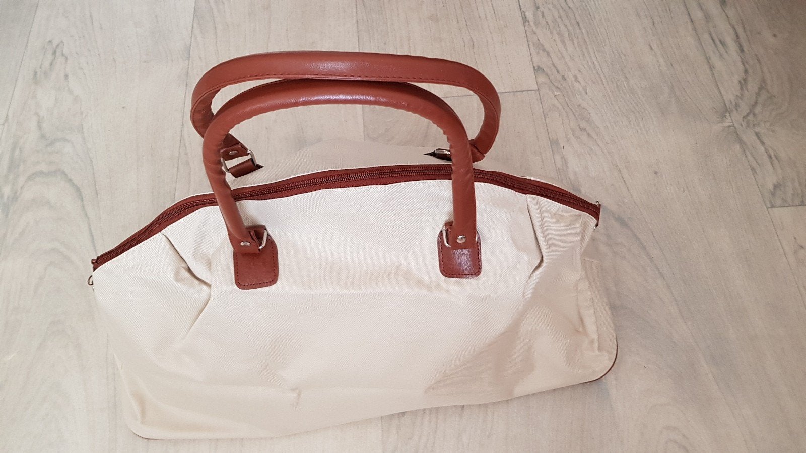Schwarzkopf Gliss Kur Reistas/Weekendtas - Nieuw, 40 tot 60 cm, Verzenden, Wit, Minder dan 20 cm