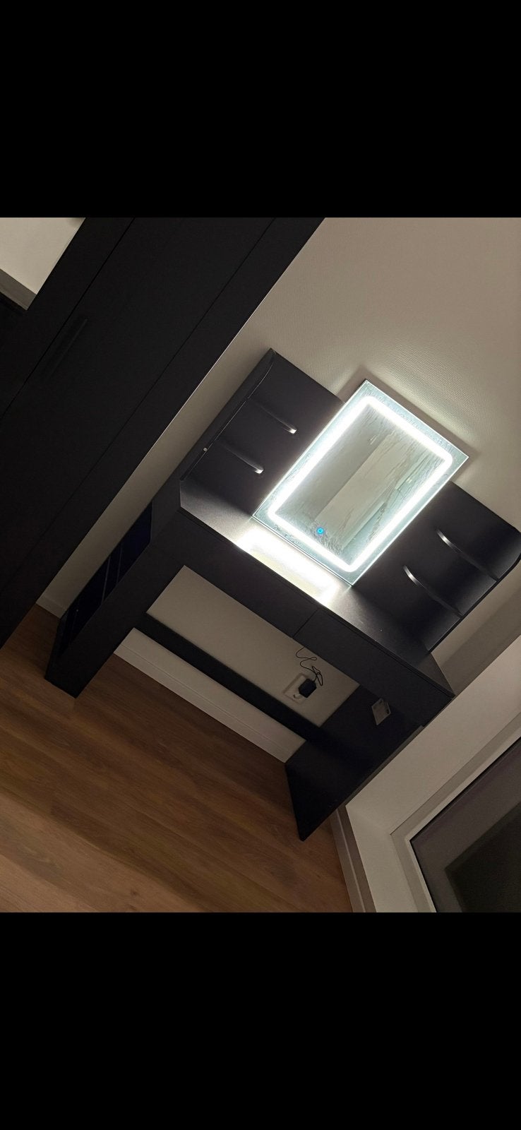 Amazon kaptafel met LED verlichting, Ophalen