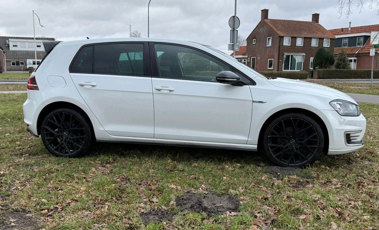 Volkswagen Golf 1.4 TSI Phev 150KW GTE 5D 2015 Wit, 4 cilinders, Wit, 1395 cc, 1499 kg