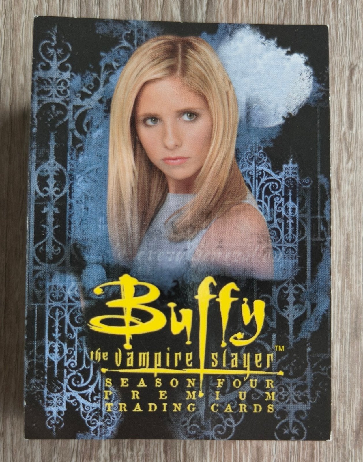 Buffy the Vampire Slayer Season 4 Trading Cards Set, Ophalen of Verzenden, Gebruikt, Tv, Foto of Kaart