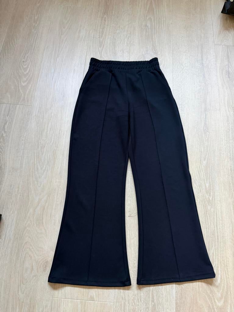 Zwarte soepel vallende broek Aimée the label maat M, Maat 38/40 (M), Zwart, Ophalen of Verzenden, Zo goed als nieuw