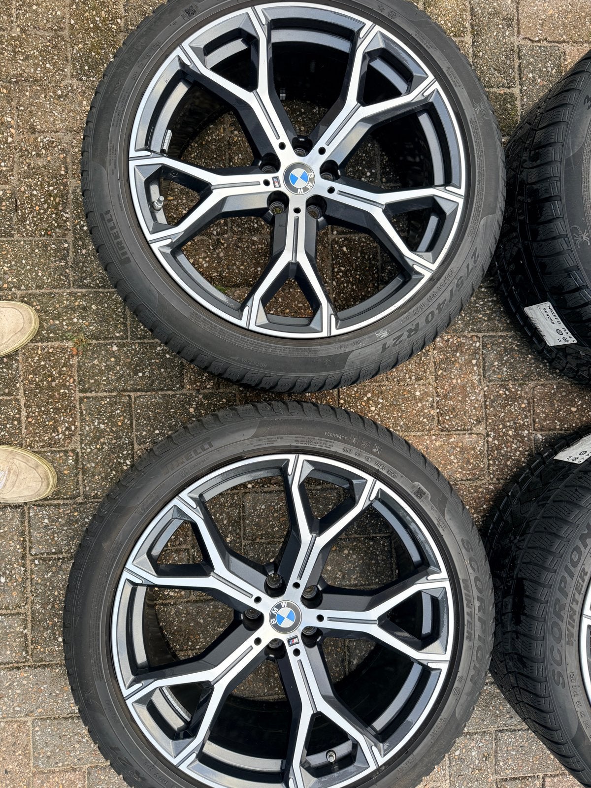 BMW X5 (2021) 21 inch winterbanden met velgen, Ophalen, Gebruikt, 275 mm, Banden en Velgen