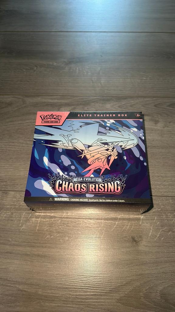 Chaos Rising - Elite Trainer Box (4x aanwezig), Ophalen of Verzenden, Zo goed als nieuw