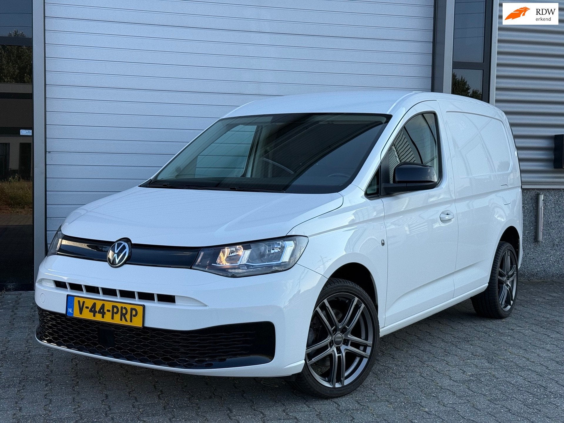 Volkswagen Caddy Cargo 2.0 TDI AUT Camera Navigatie 122PK, Stof, Gebruikt, Euro 6, 4 cilinders