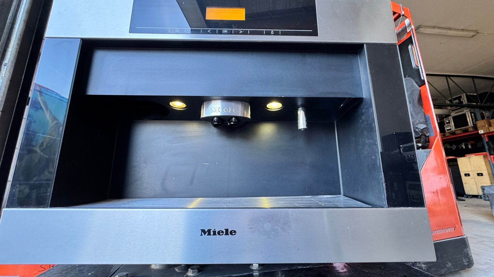 Miele inbouw koffiemachine CVA5065, Ophalen, Afneembaar waterreservoir, Gebruikt, Koffiemachine