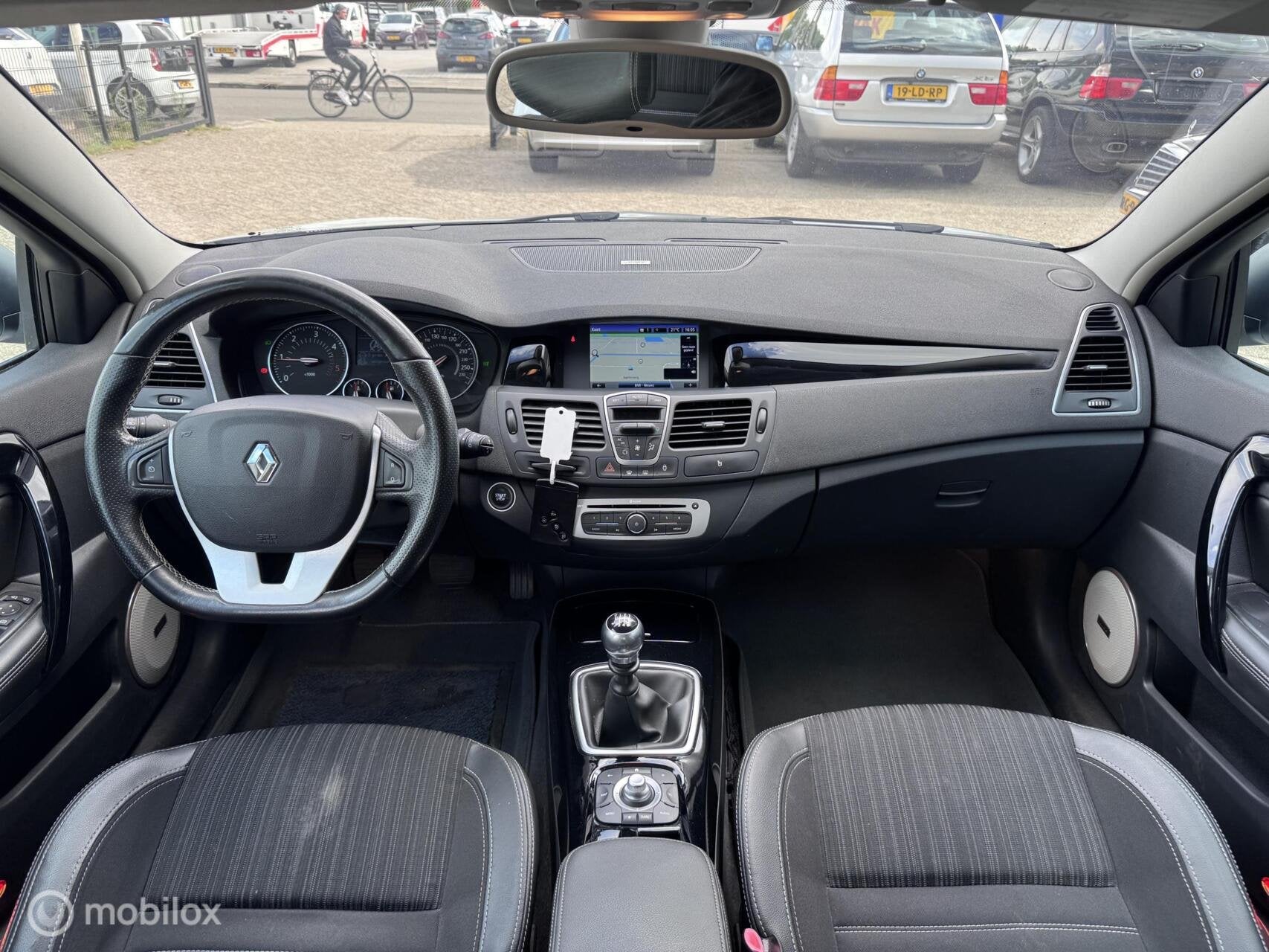 Renault Laguna 2.0 dCi Bose S/S ~ Xenon ~ Top staat ~, Voorwielaandrijving, 4 cilinders, Wit, Leder