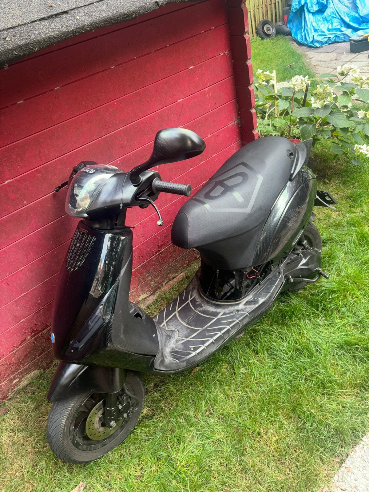 zip 70cc 2t Kijk beschrijving Bieden/Ruilen‼️, Fietsen en Brommers, Scooters | Piaggio, Ophalen, Tweetakt, Maximaal 45 km/u, Zip