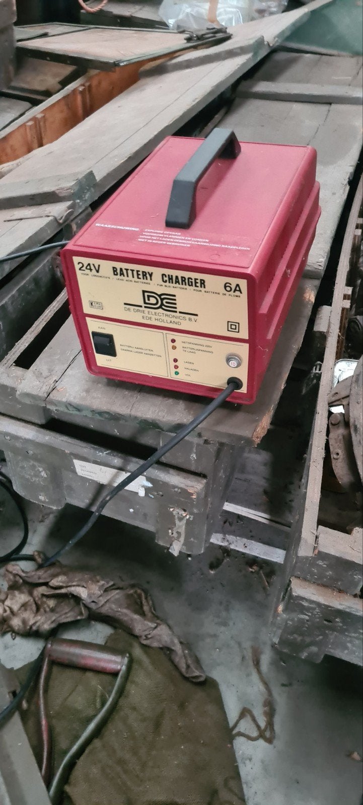 24 volt lader Daf ya of nekaf, Ophalen, Landmacht, Nederland
