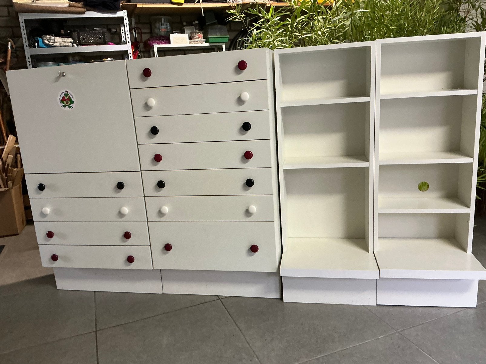 GRATIS: vintage Interlübke slaapkamer meubels wit MDF, Ophalen, Gebruikt, Minder dan 45 cm, 70 cm of meer