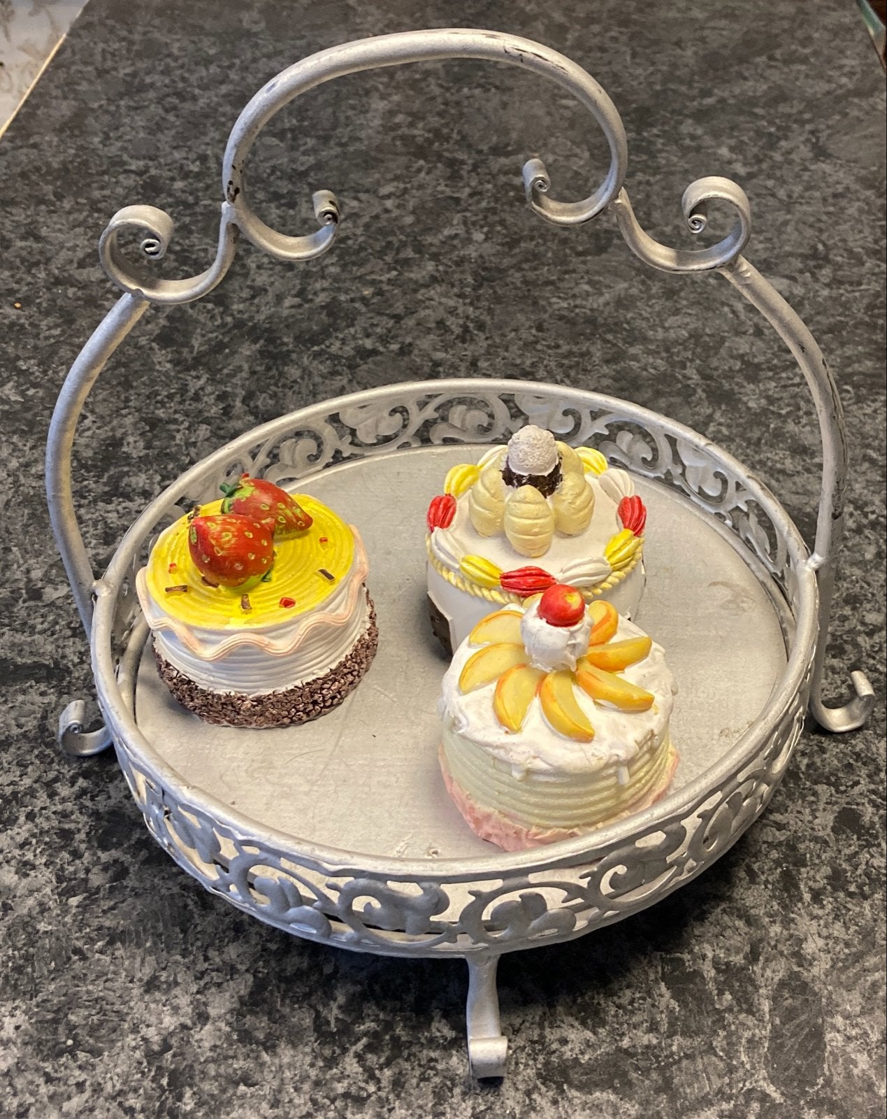 Decoratieve etagère met handvat, Etagère, Gebruikt, Metaal, Ophalen of Verzenden