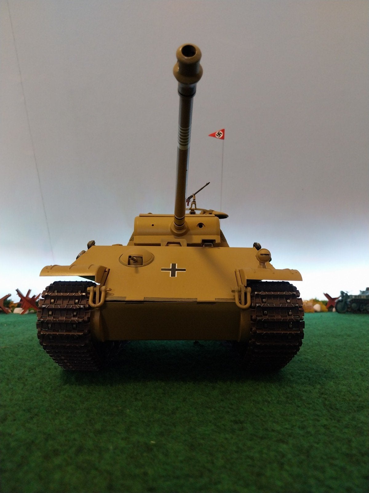 Amewi Panther G . fabriek camo., Hobby en Vrije tijd, Ophalen, Zo goed als nieuw