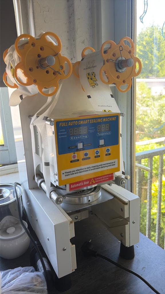 Boba sealing apparaat, Verzamelen, Automaten | Gokkasten en Fruitautomaten, Overige munten, Ophalen, Zo goed als nieuw