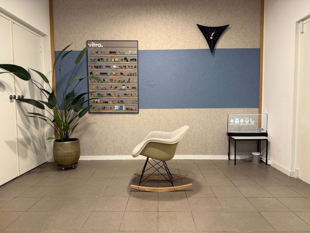 Herman Miller | Eames | RAR | Fiberglass & Grijze Boucle | 2, Gebruikt, Herman Miller, Hout, 75 tot 100 cm