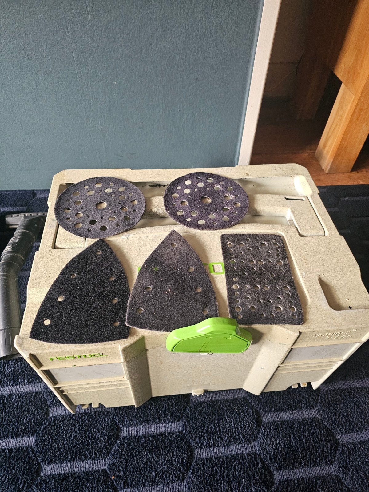 Makita & Festool Accessoires: Handvatten, Accu, Schuurpads, Ophalen of Verzenden, Gebruikt