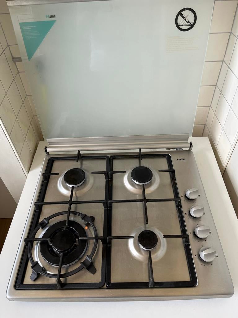 M-System 4-pits gasfornuis met glazen afdekplaat, Ophalen, Minder dan 85 cm, 4 kookzones, Zo goed als nieuw