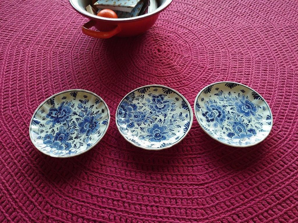 Delfts blauwe bordjes, Ophalen