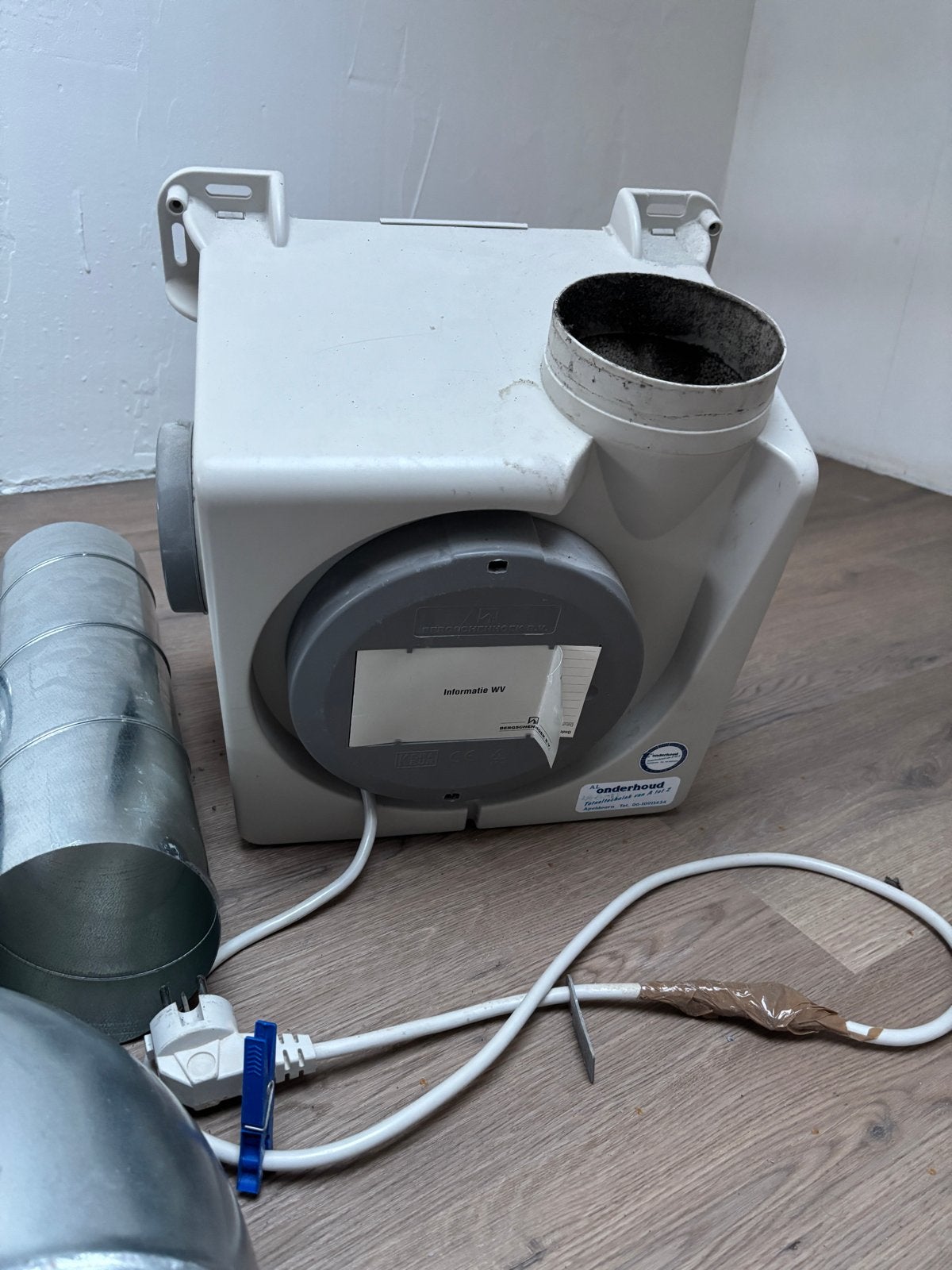 MV Box Afzuiger op perilex met toebehoren, Doe-het-zelf en Verbouw, Ophalen, Gebruikt, Ventilator en Afzuiger