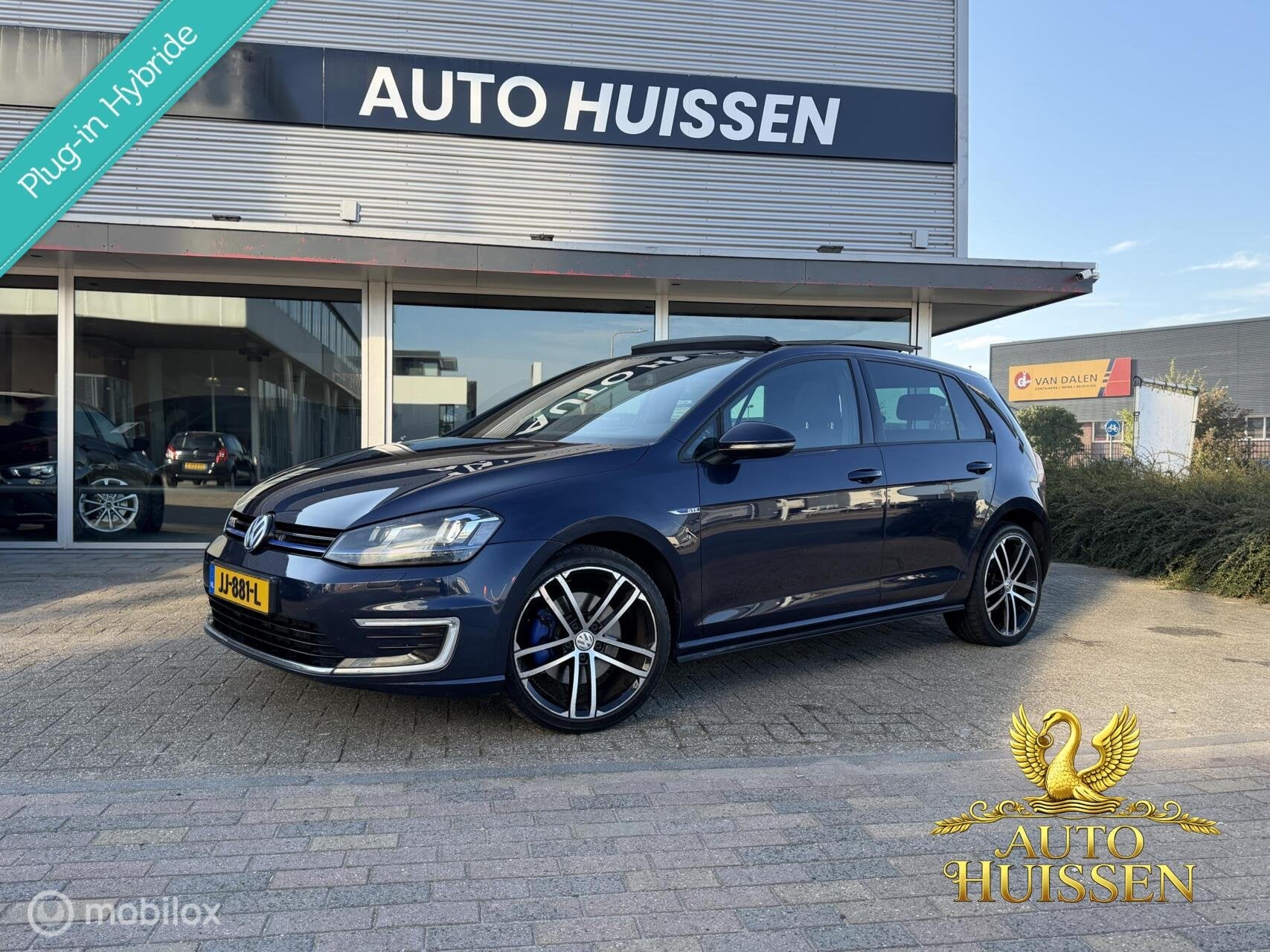 Volkswagen Golf 1.4 TSI GTE AUT PANO DODEHOEK UITLAAT NAP, Auto's, Gebruikt, Euro 6, 4 cilinders, Blauw