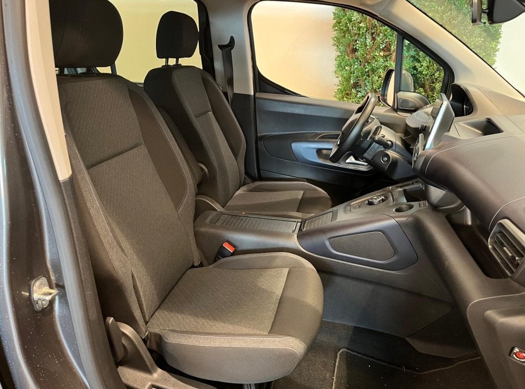 Peugeot Rifter 1.2 PureTech 130pk S&S EAT8 Long (bj 2020), Auto's, Peugeot, Automaat, 12 maanden, Stof, Gebruikt