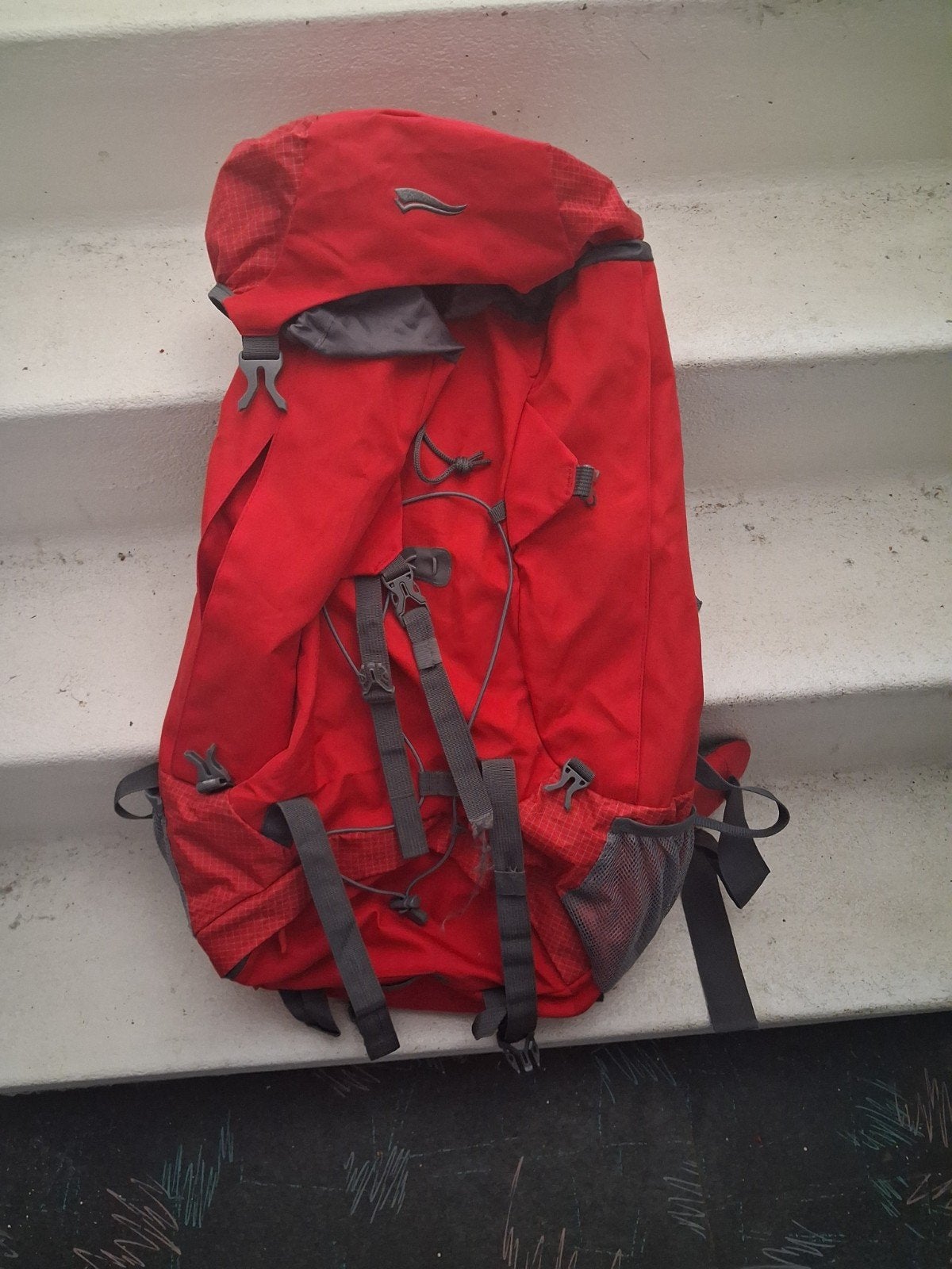 Airstream Trekking Backpack - Rood, Gebruikt, 25 tot 40 cm, Trekking, Ophalen