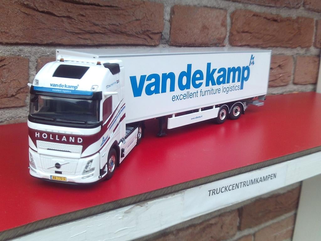 WSI  Volvo  FH  Aero  van  van  de  Kamp., Hobby en Vrije tijd, Ophalen of Verzenden, Nieuw, Bus of Vrachtwagen, Wsi