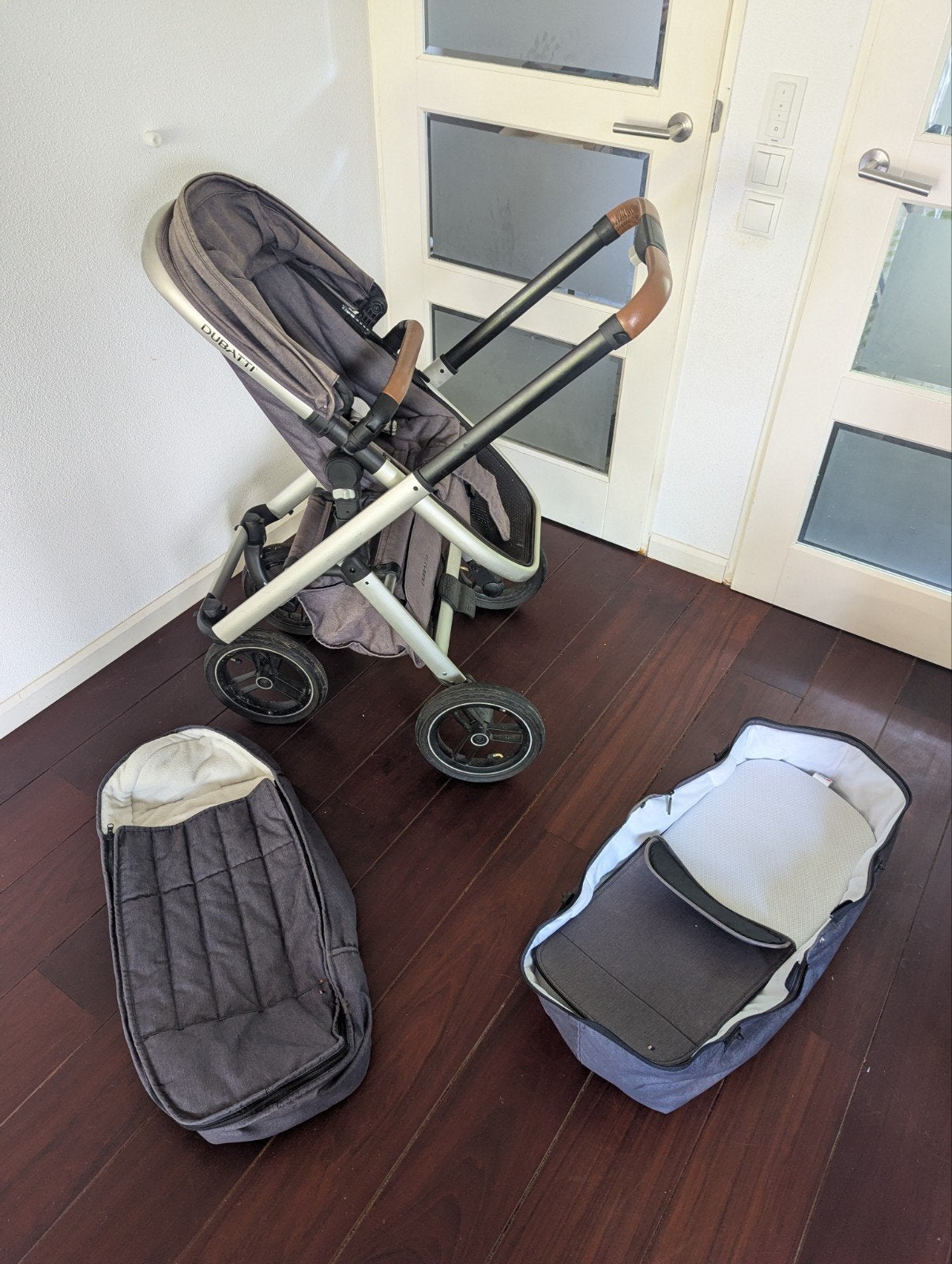 Dubatti one kinderwagen, Kinderen en Baby's, Kinderwagens en Combinaties, Ophalen, Kinderwagen, Overige merken, Verstelbare duwstang