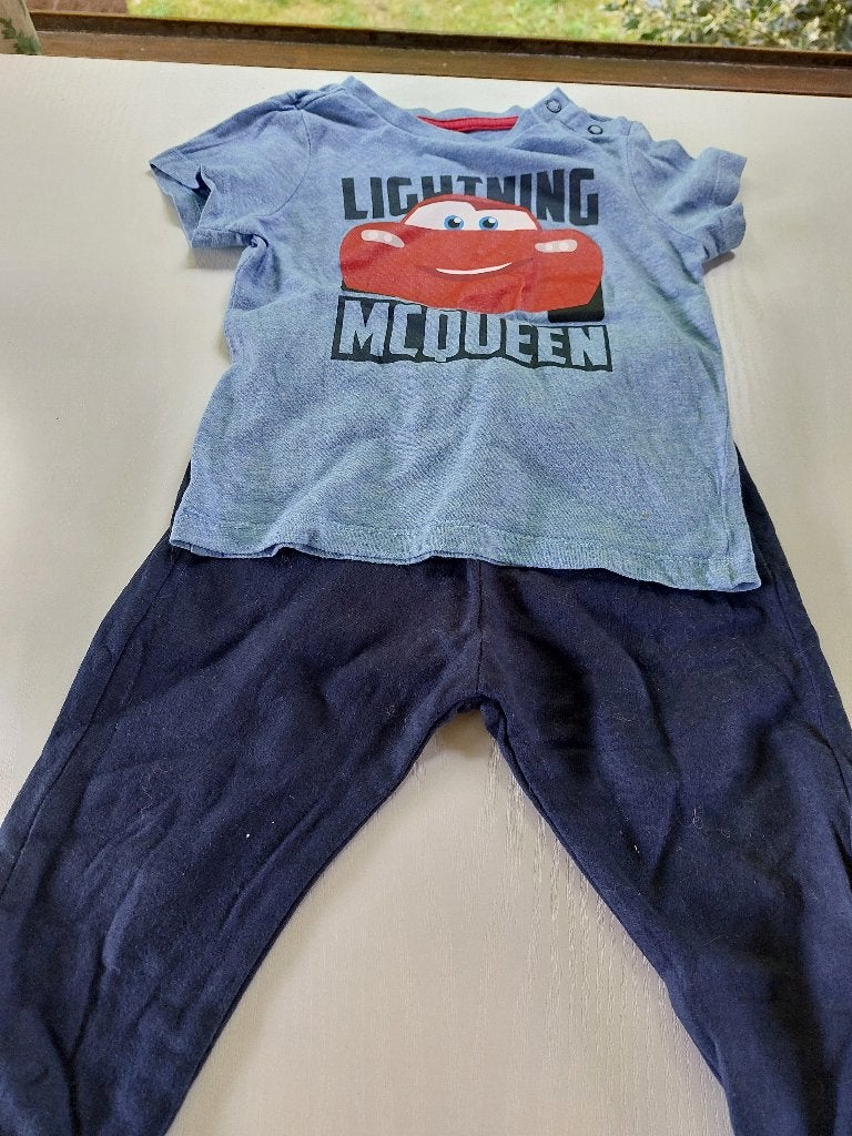 lang blauw broekje en T shirt korte mouw mt. 86 , cars, Gebruikt, Pixar, Ophalen of Verzenden, Setje