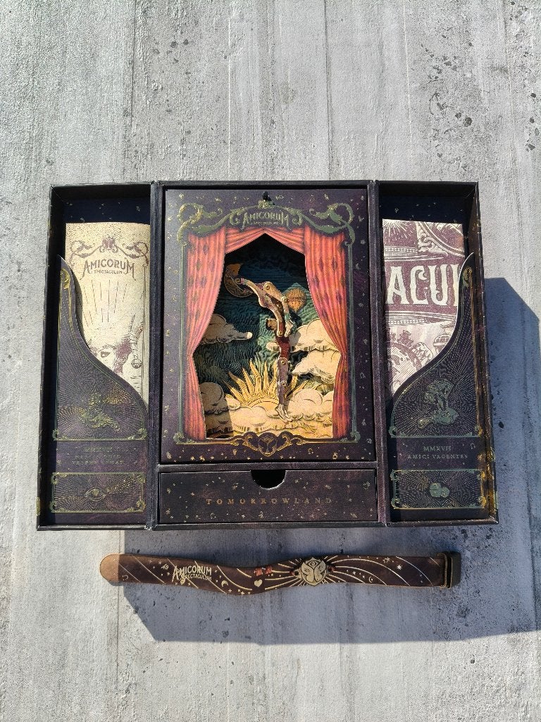 Tomorrowland 2017 Amicorum Spectaculum als nieuw, Verzamelen, Ophalen of Verzenden, Nieuw, Poster, Artwork of Schilderij