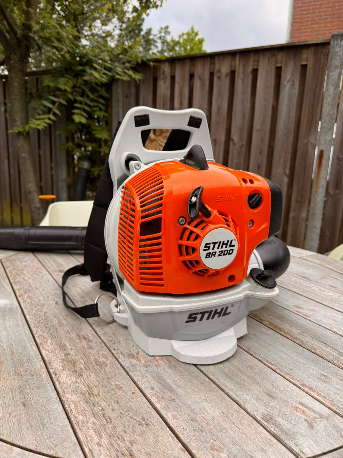 STIHL BR 200 Rugbladblazer – Zeer nette staat, Ophalen of Verzenden, Zo goed als nieuw, Benzine