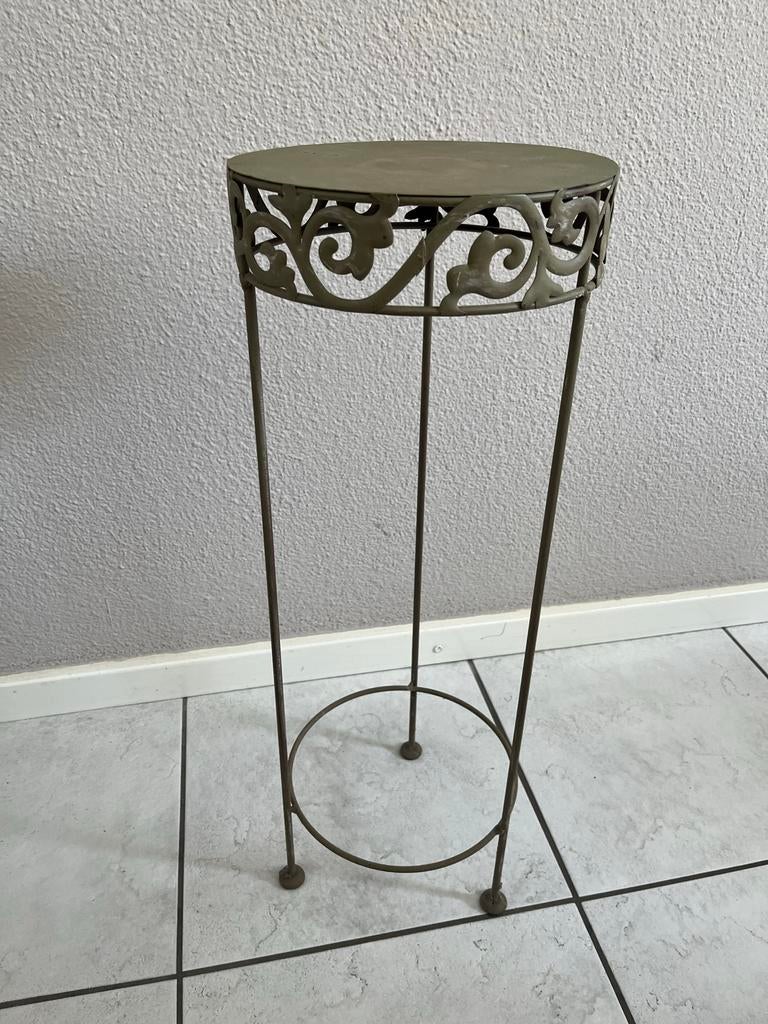 Metalen plantenstandaard - 70 cm hoog, 50 cm diameter, Ophalen, Gebruikt