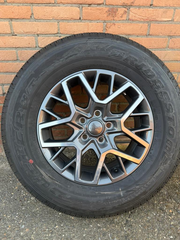 Orginele set Jeep Wrangler velgen - 5 stuks, Ophalen, 18 inch, Gebruikt, 255 mm