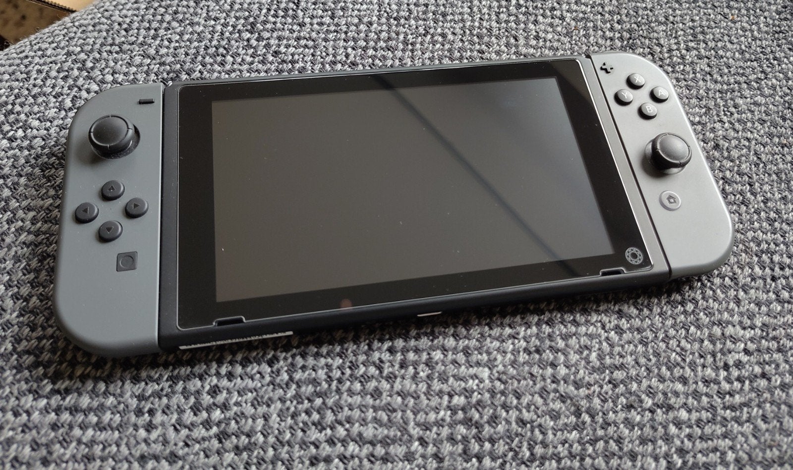 Nintendo Switch Original met extra Joy-Cons en reisetui, Spelcomputers en Games, Spelcomputers | Nintendo Switch, Ophalen, Gebruikt
