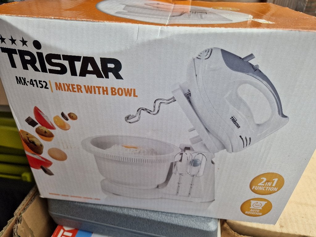 Tristar MX-4152 Mixer met Kom, 2 tot 3 liter, Ophalen of Verzenden, Gebruikt, 3 snelheden of meer