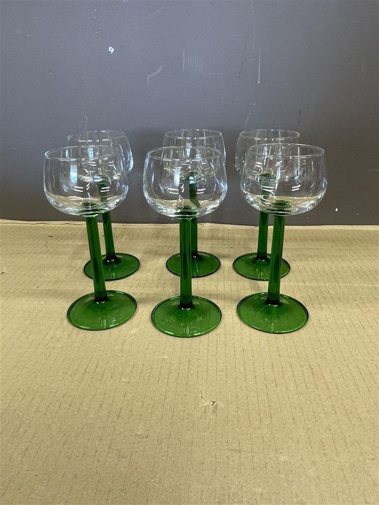 Set van 6 Vintage Franse Wijnglazen met Groene Steel, Ophalen of Verzenden, Zo goed als nieuw, Frankrijk, Champagne