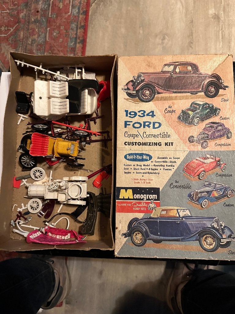 Monogram bouwdoos uit 1962 voor ford 1934 coupe + diversen, Ophalen