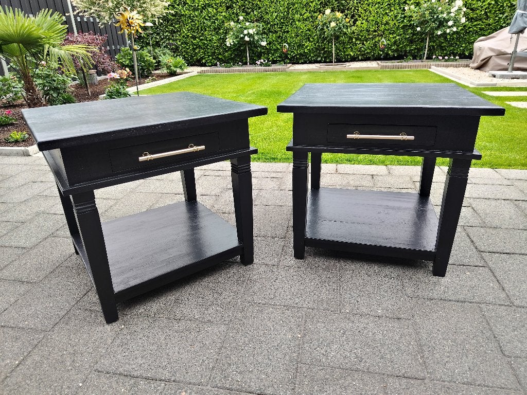 Nachtkastjes, massief hout, mat-zwart, Ophalen, Minder dan 45 cm, 55 tot 70 cm, Zo goed als nieuw