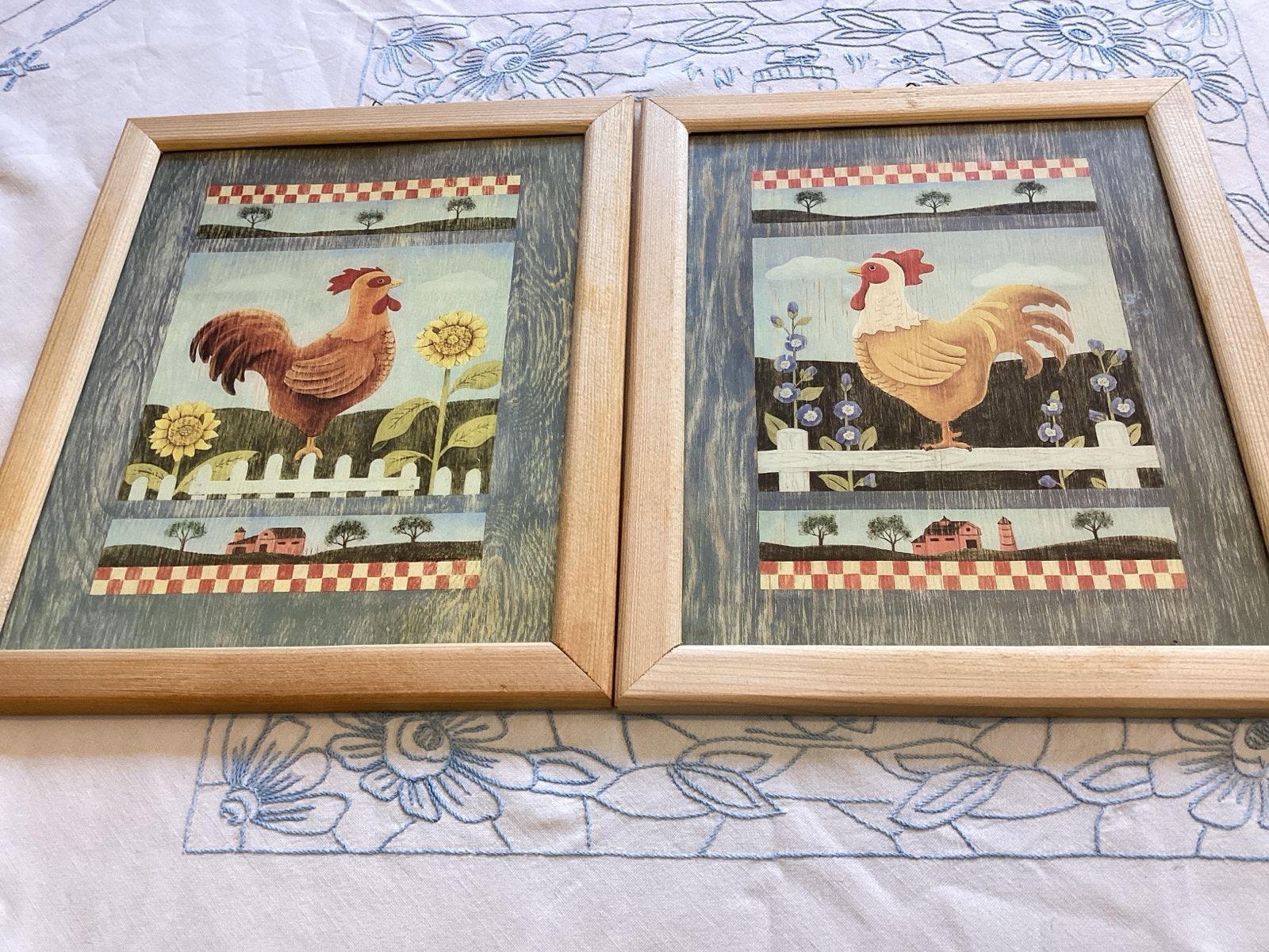 Set van 2 hanenPosters in Houten Lijstje - Boerderijstijl, Huis en Inrichting, Woonaccessoires | Schilderijen, Tekeningen en Foto's