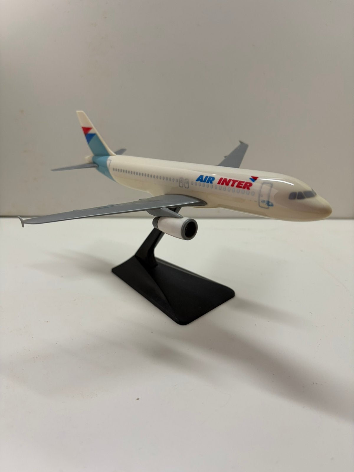 Air Inter A320, Verzamelen, Luchtvaart en Vliegtuigspotten, Ophalen of Verzenden, Zo goed als nieuw, Schaalmodel