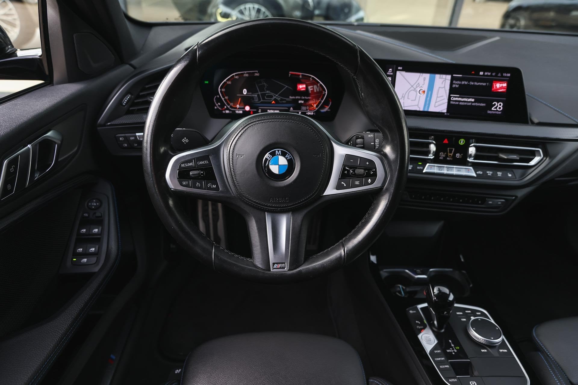 BMW 1 Serie 118i Executive M Sport Automaat / Sportstoelen /, Auto's, Dealer onderhouden, 136 pk, Gebruikt, Met garantie (alle)